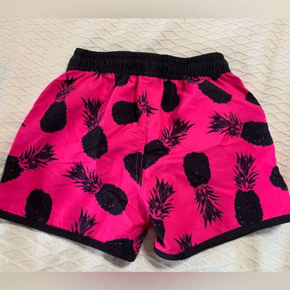 Blueberry Bay - Picture 2 of 4